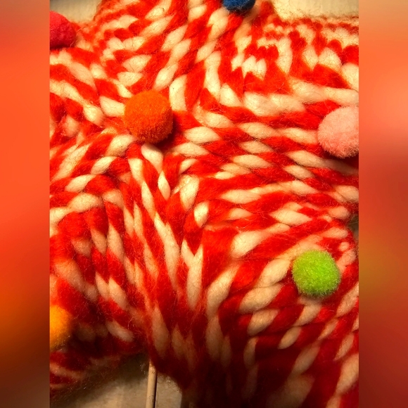 Limited Edition Yarn & Pom Pom Holiday Tree Topper Star by H FOR HAPPY - Picture 3 of 6